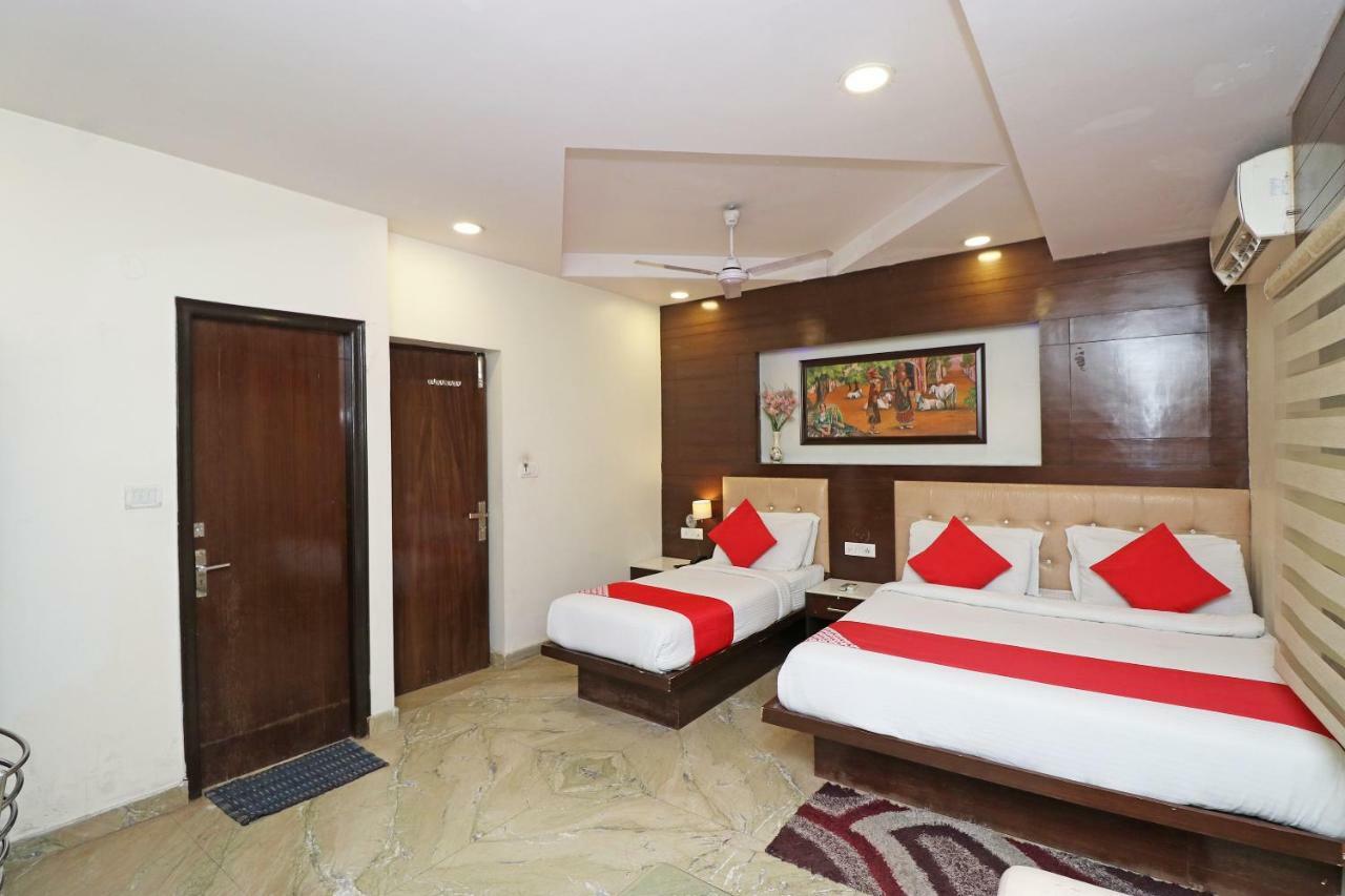 Oyo 30698 Hari Om Guest House Jadabpur Экстерьер фото