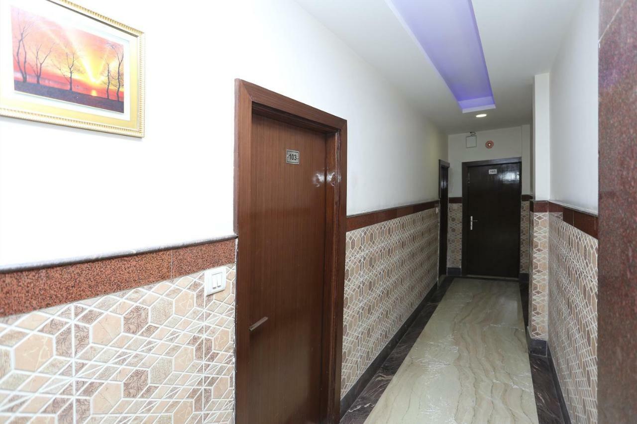 Oyo 30698 Hari Om Guest House Jadabpur Экстерьер фото